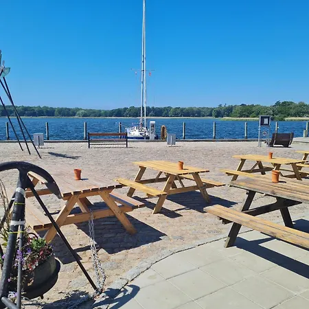 Kirkely Bed and Breakfast *