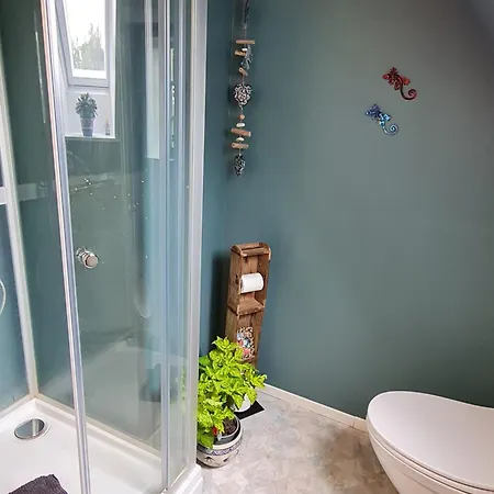 Kirkely Bed and Breakfast *